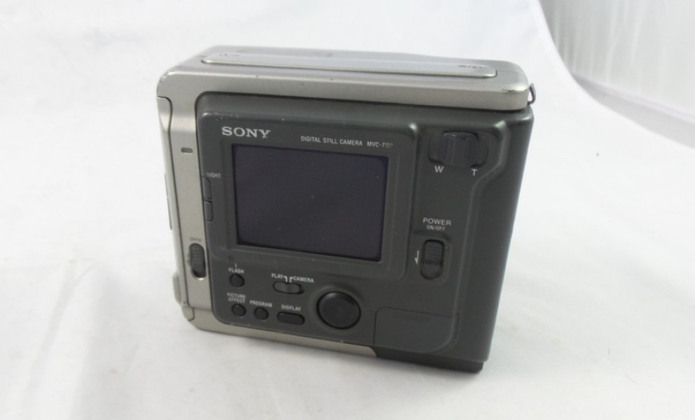 【美品】SONY MVC-FD7 Digital Mavica Sony Mavica MVC-FD7 Floppy Disk Digital camera - 10x Zoom