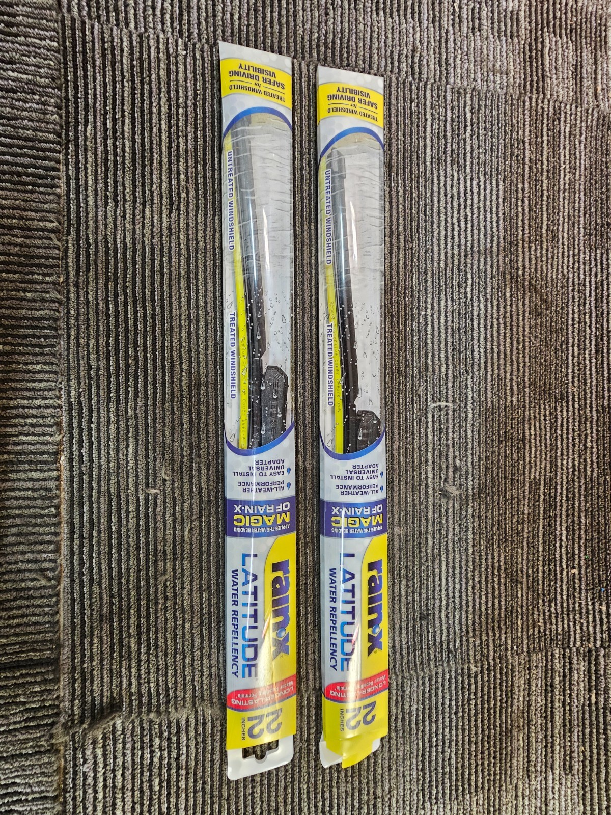 (QTY 2) Rain-X 5079279-2 Latitude 22-inch 2-IN-1 Water Repellency Wiper Blade