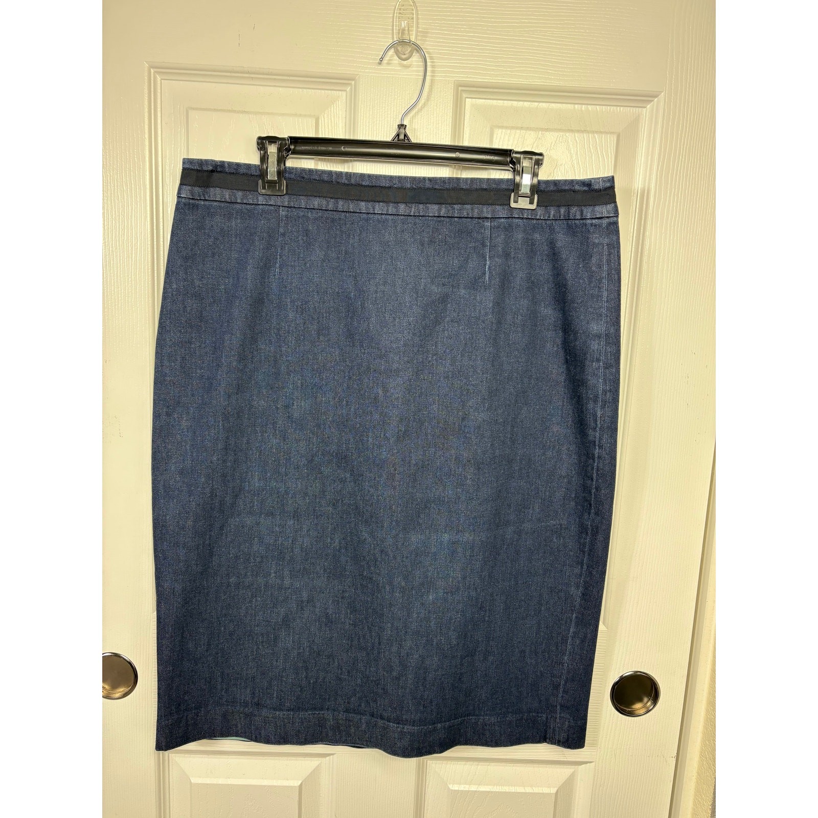 Picture 1 of 6