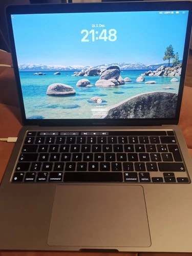 Apple MacBook Pro 2020 M1 13.3" Akku defekt 