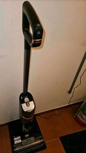 Nass- u. Trockensauger SharkWD210EU kabellos mit Akku