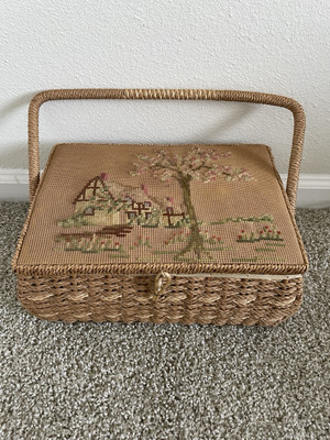 Dritz Vintage Wicker Sewing Basket