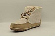 Minnetonka Torrey Womens SIZE 10 Slipper Ankle Booties Preowned Good Condition