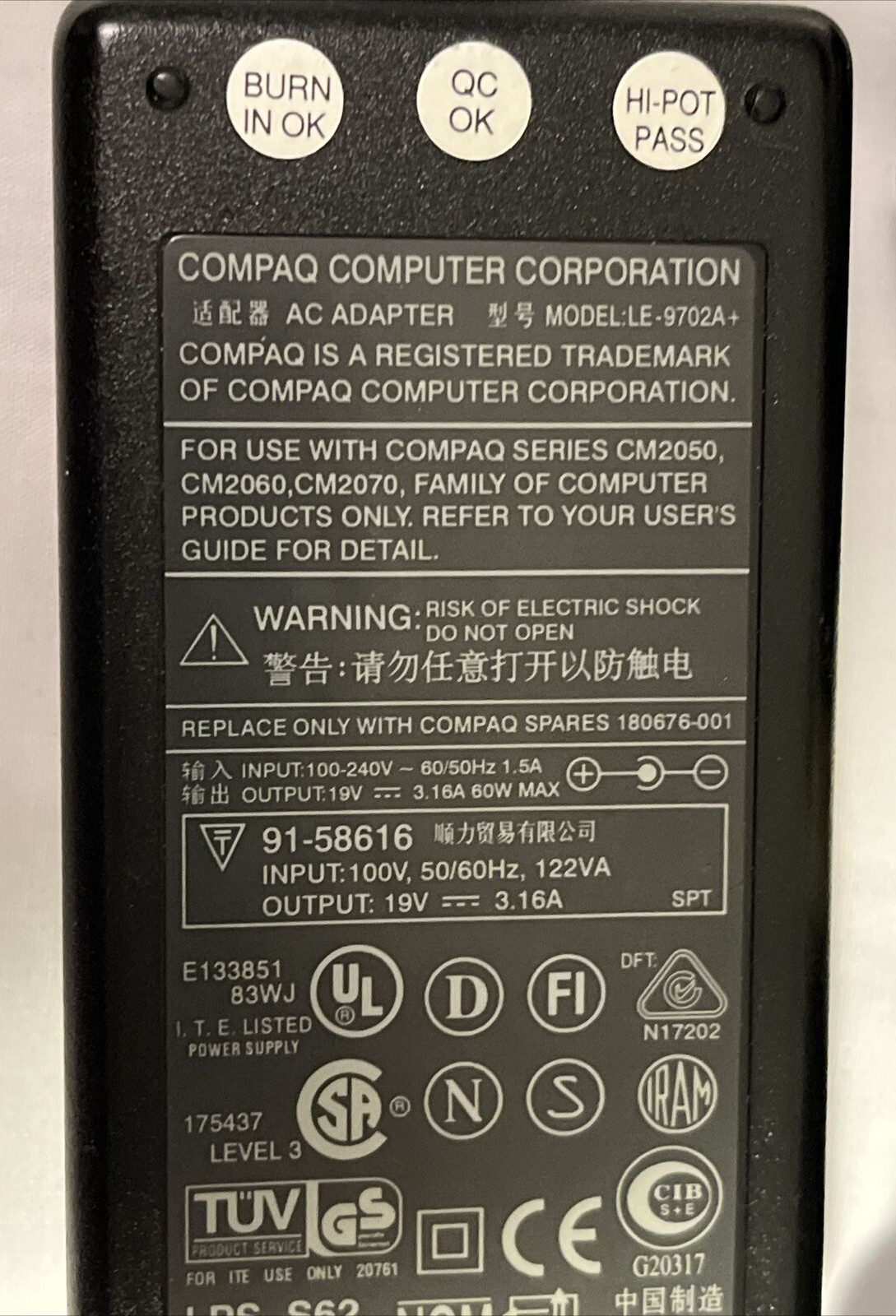 Compaq LE-9702A 19V 3.16A 60W 60/50Hz AC Adapter Power Supply Charger 