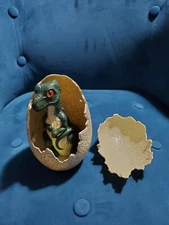 Jurassic Park Baby Dinosaur T-Rex Hatchling Egg Hasbro 1996, Hatching Nonworking