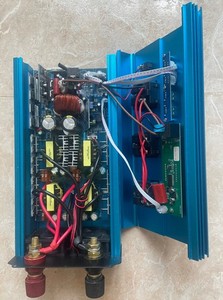 12V/230V Sinus-Wechselrichter 2500W/5000W