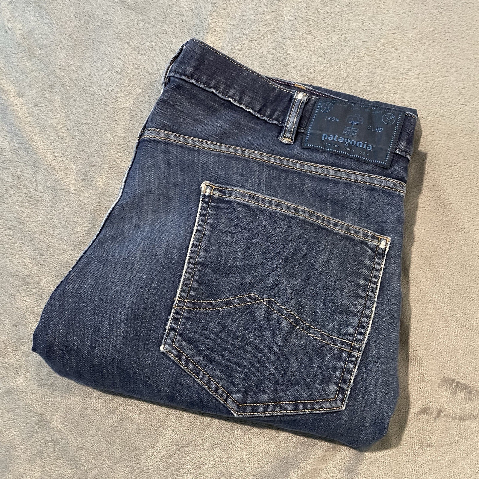 Patagonia Pants Mens 36x32 Dark Wash Jeans Performance Straight Fit