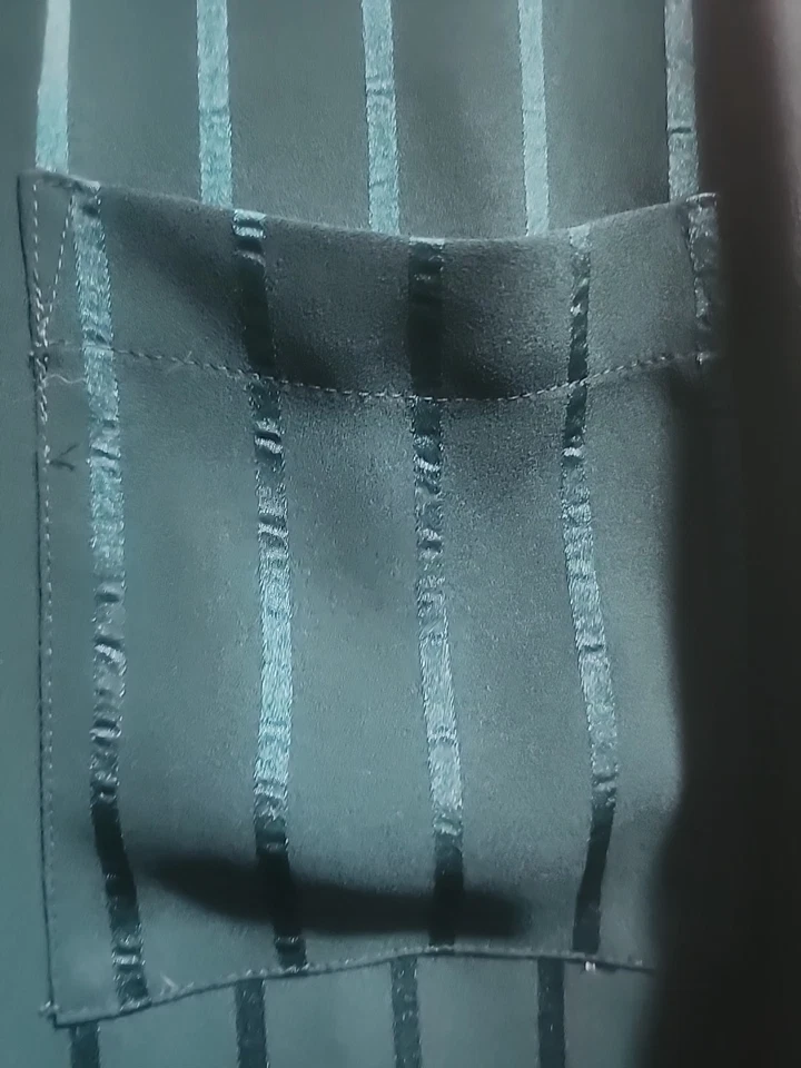 Blusa de trabajo para mujer con botones Nine West talla XL verde azulado a rayas Foto 3 de 4