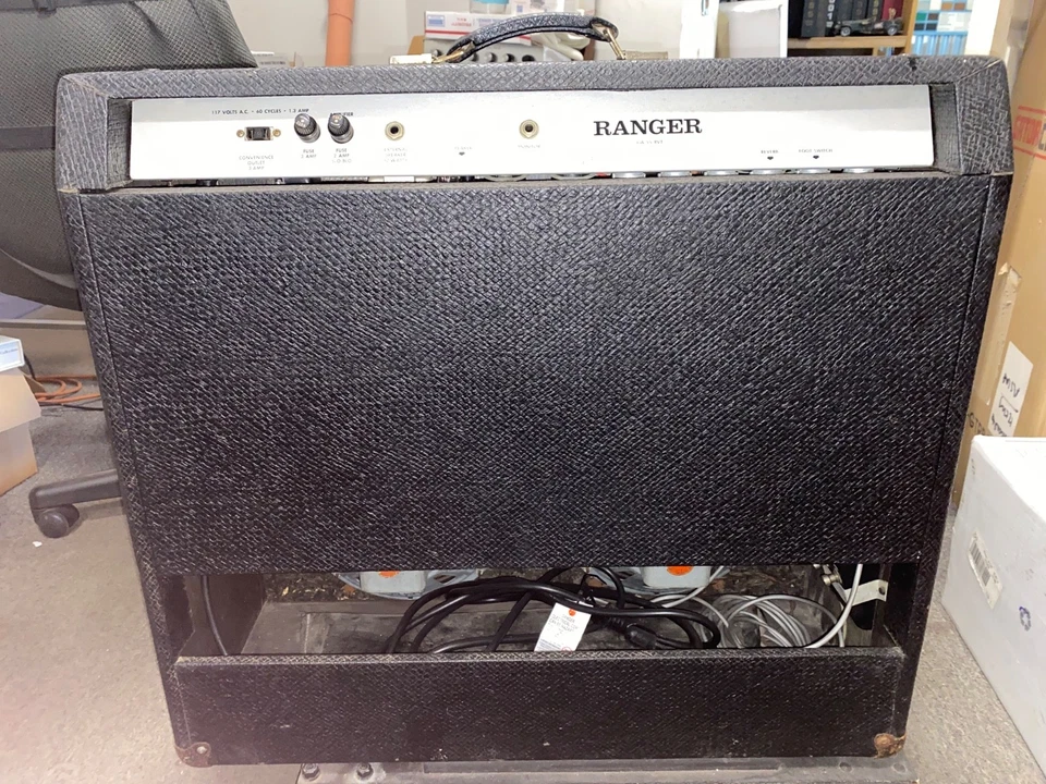Gibson GA-55 RVT 1966 - Tolex negro todo original, 4 x 10” altavoces CVT Foto 2 de 4