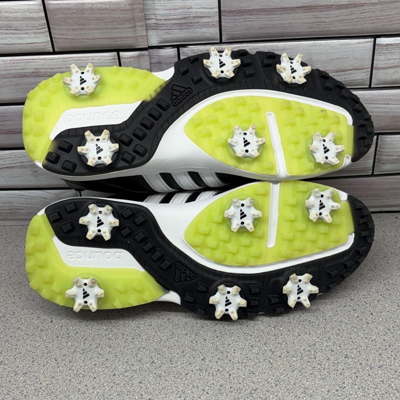 Adidas Bounce Golf Shoes with spikes men’s size 6 /7.5 women’s worn once/twice image 7