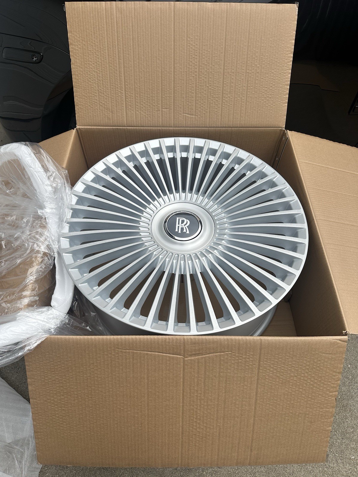24” Wheels and  Tires For Rolls Royce Ghost. RR Floating Cap / Tire Sensors incl