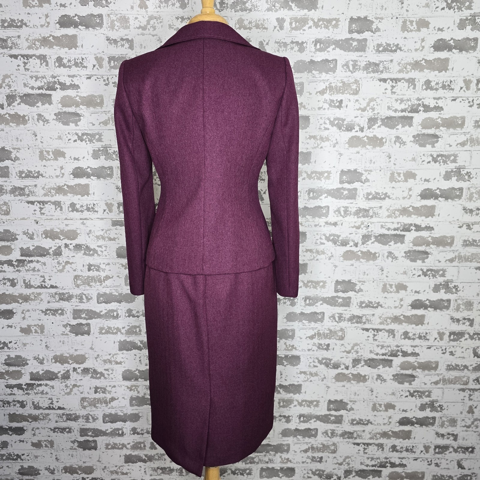 Le Suit 2 Piece Skirt Set Women 6 Burgundy Herringbone Career Business Work Wear