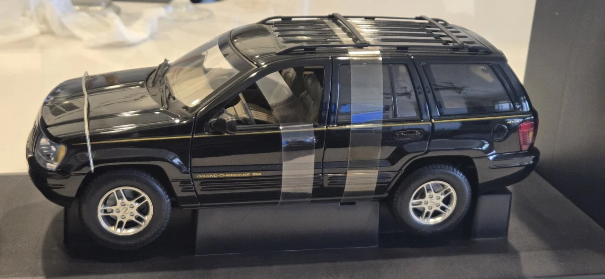 ミニカー AUTOart Jeep Grand Cherokee 1/18 AUTOart Jeep 1:18 Scale Diecast Cars, Trucks & Vans for sale | eBay
