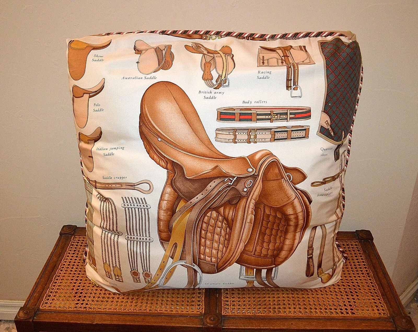 Grande écharpe équestre vintage Gucci décorateur oreiller cheval selle équestre