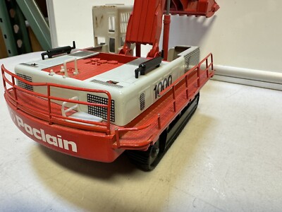 CEF of France, a diecast scale model of a Poclain 1000 excavator, boxed