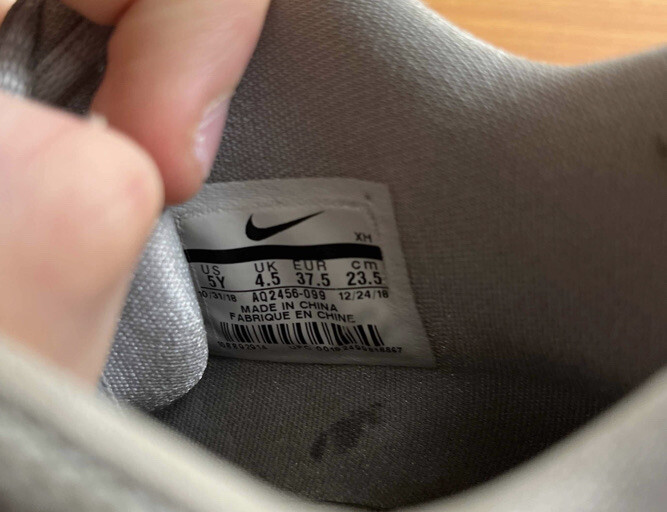 Nike Kyrie 5 V GS Wolf Grey Lime Blast Size 5y 5 Sneakers  display picture 1