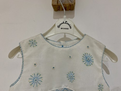 BNWT Vintage Sarah Louise White Blue Hand Embroidered Girls Smock Dress 12 Month - Picture 5 of 8