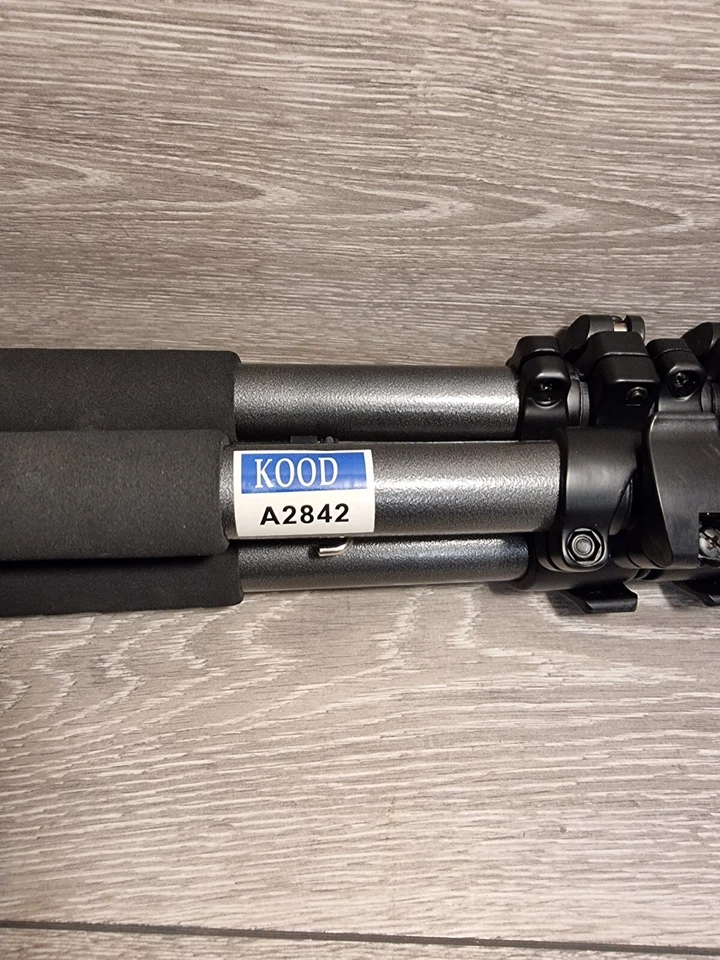 Kood A2842 Tripod With Giottos Pro Series MH5001 3 Way Head - Image 2 of 4
