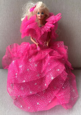 お値下げ中　Barbie : celebration d‘une icone Barbie Doll 1966 Body 1976 Head Pink Star Sparkle Holiday