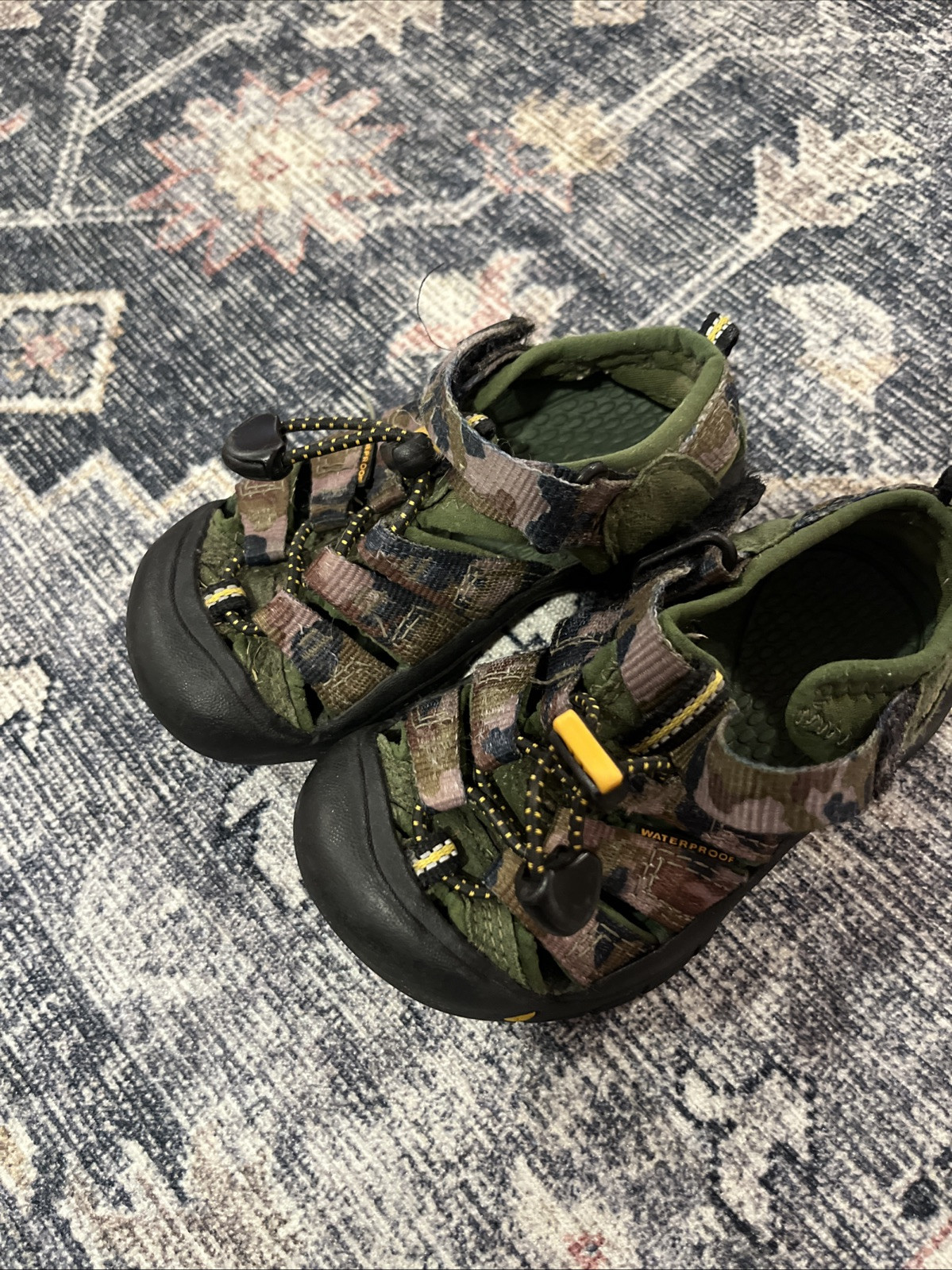 Sandali KEEN ragazzo taglia 8 Newport H2 verde mimetico impermeabile punta chiusa