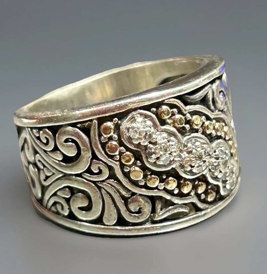 Anillo de diamantes de plata de ley 925 y oro amarillo de 18 quilates firmado por EFFY 0,10 TCW talla 8,5. Foto 2 de 4