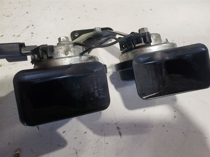 Aston Martin Vantage 06-11 High + Low Tone OEM 07 08 09 1011