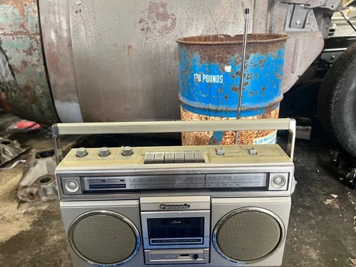 Vintage 1980's Panasonic RX-5010 AMFM Radio Boombox – Tape deck doesn't work