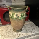 VINTAGE ROSEVILLE POTTERY DAHLROSE VASE 369-10 RARE