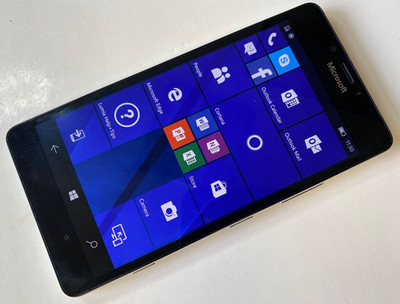 Microsoft Nokia Lumia 950 Smartphone ENTSPERRT Windows 10 4G LTE weiß
