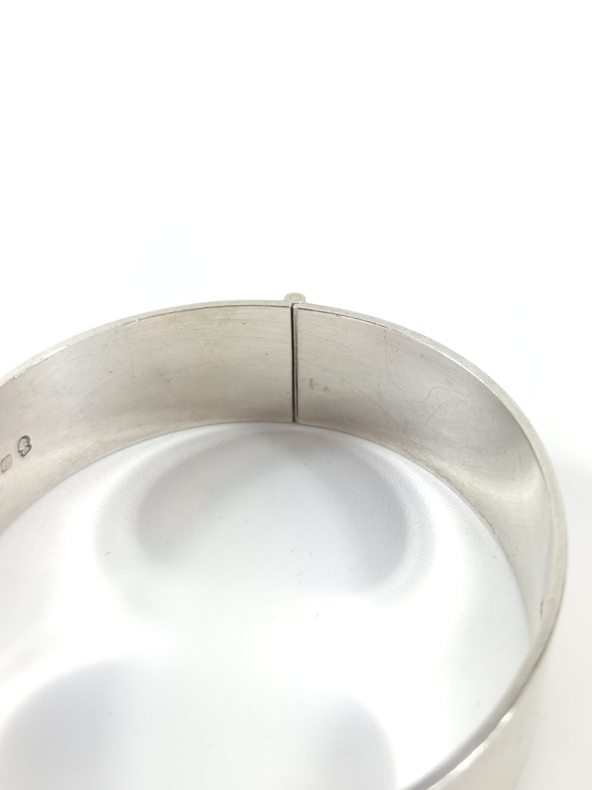 Vintage Solid Silver Bracelet Bangle 37g Etched H… - image 10