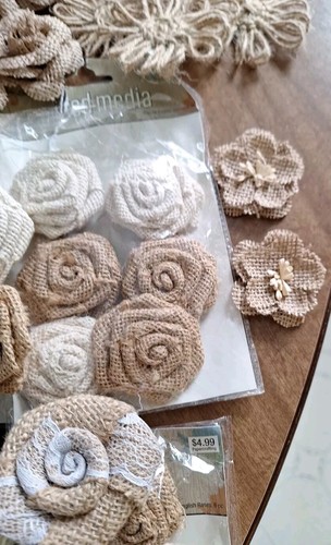 Lot Of Burlap Rose Flowers & Bows for Christmas Wedding/Wreaths - Picture 2 of 6