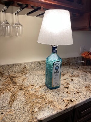 NEW Bombay Sapphire Lamp Gin Liquor Bar Decor Bottle TABLE LAMP Lounge Light 