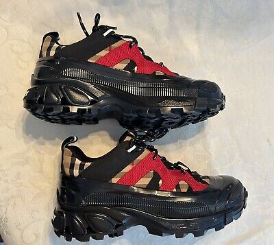Burberry A:LF Arthur Story Low-Top Sneakers Black Red Burberry A:LF Arthur Story Low-Top Sneakers Black Red