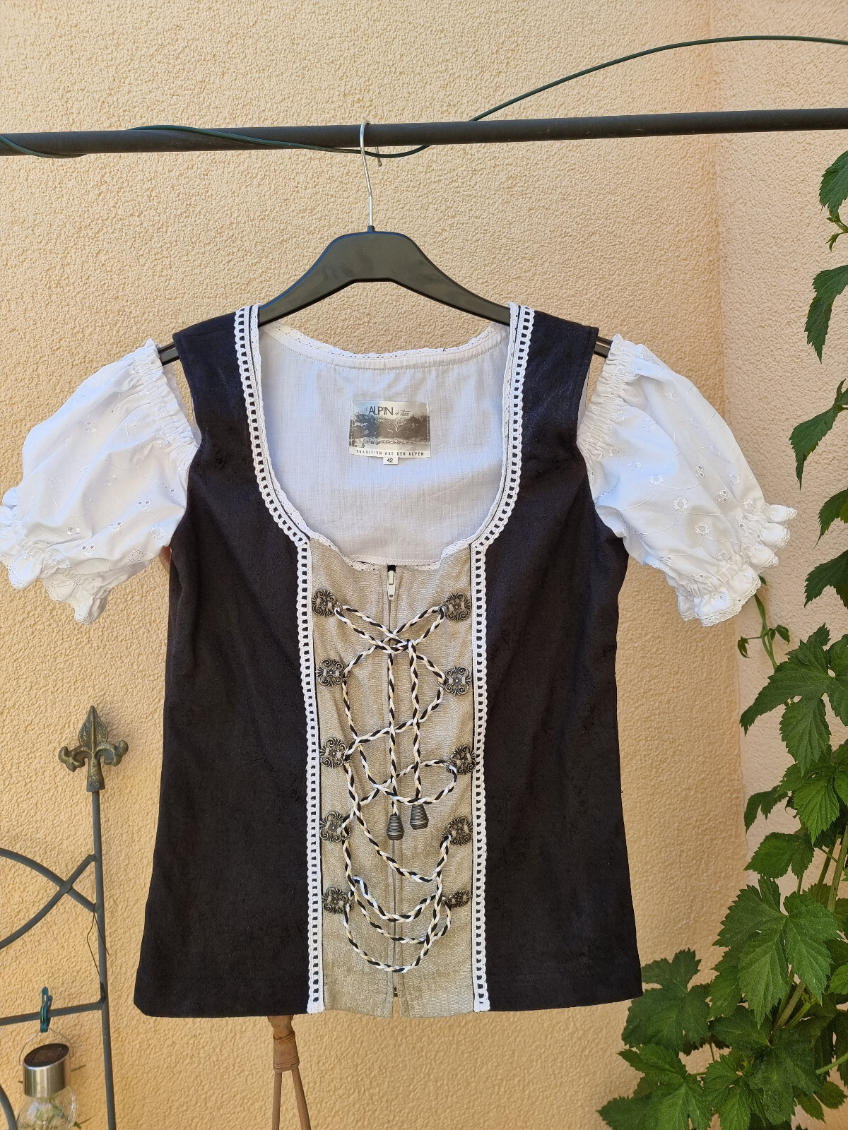 Bild 2 von 3
