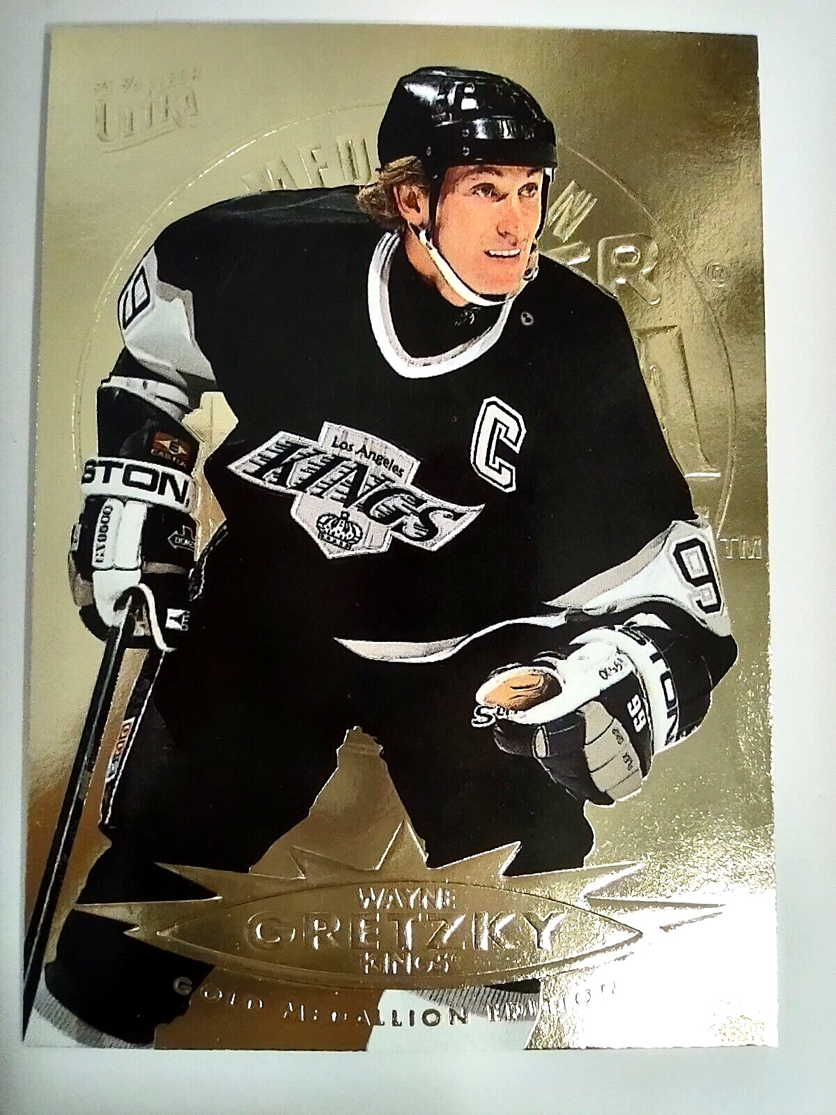 1995- 96 Fleer Ultra Gold Medallion #74 Wayne Gretzky Los Angeles Kings