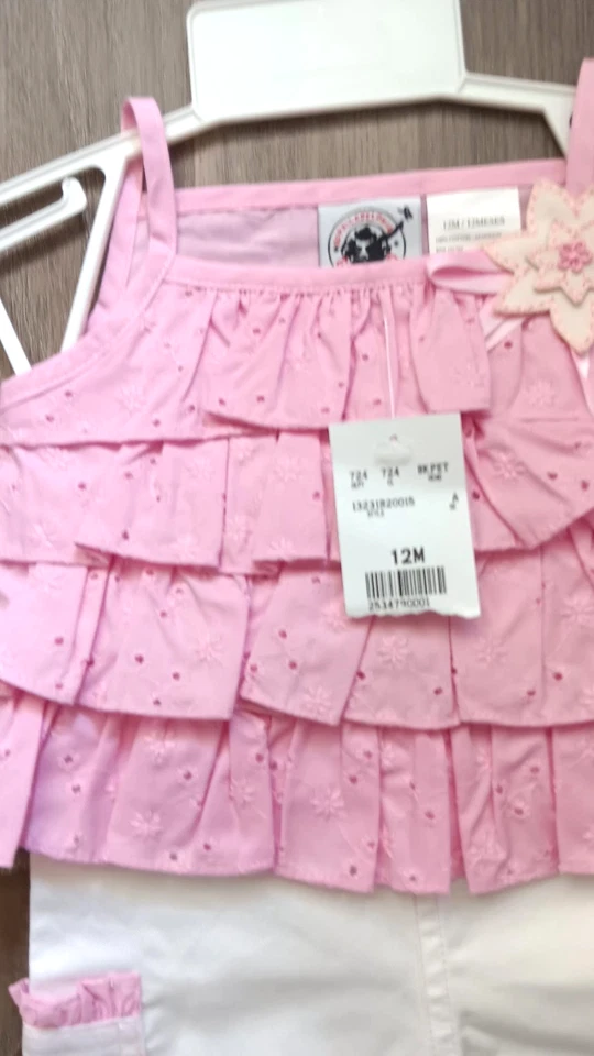 De colección Bebé Niñas Ropa Goodlad 2 piezas Conjunto 12 M Rosa Volantes Ojales Top Barbie Foto 2 de 4