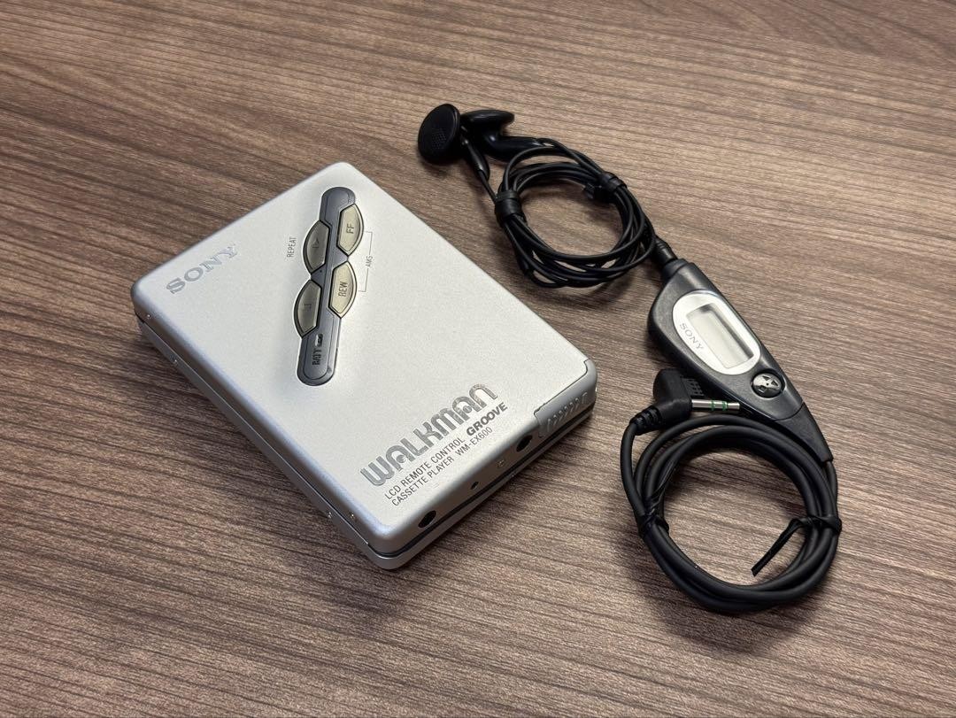 SONY WALKMAN WM-EX600 High-Quality Cassette Player Silver