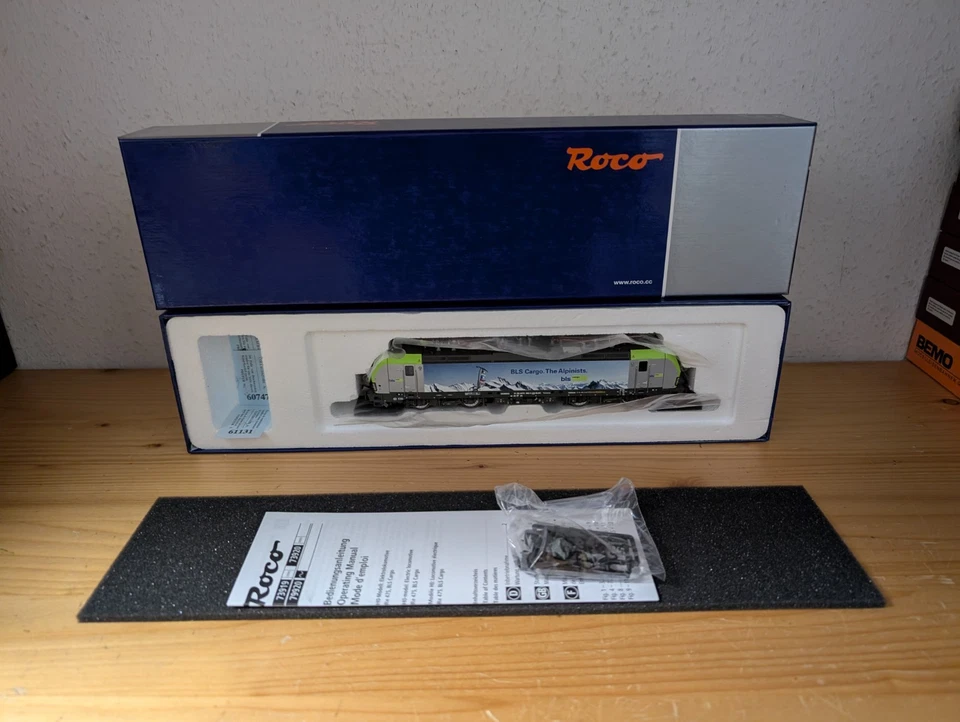roco 79920 E-Lokomotive BLS 475 402-4 | ~AC digital mit Sound - Bild 2 von 4