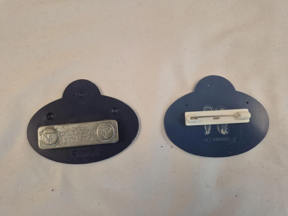 Pin Disney WDW Miembro del Elenco Nombre Etiqueta Insignia ID Elige UR Nombre Varios Estilos Foto 2 de 2