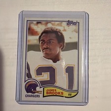 1982 Topps Football JAMES BROOKS Rookie Card #226 San Diego Chargers. rookie card picture