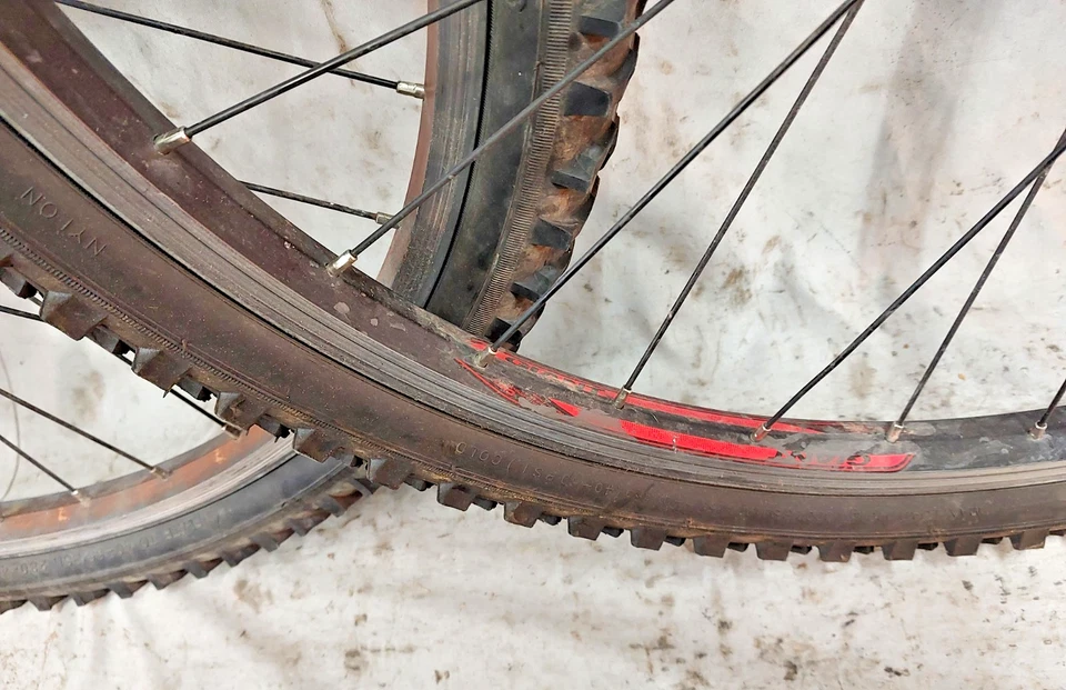 Juego de ruedas de bicicleta MTB Giant 26" 36/32S 7 velocidades rueda libre QR Trail Café Java Commute Foto 4 de 4