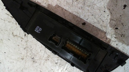 Interrupteur Lève-Vitre Avant Droit Pour Nissan Qashqai 2 Phase 1 - 254114BA0A - Occasion Bon État