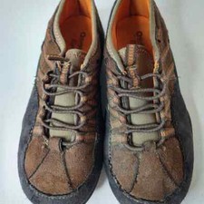 Oshkosh children shoes size 1m OshKosh B'gosh