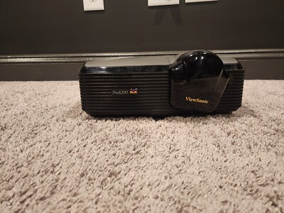 ViewSonic Pro8200 DLP Projector - Full HDMI - Zeny 100 inch projector screen