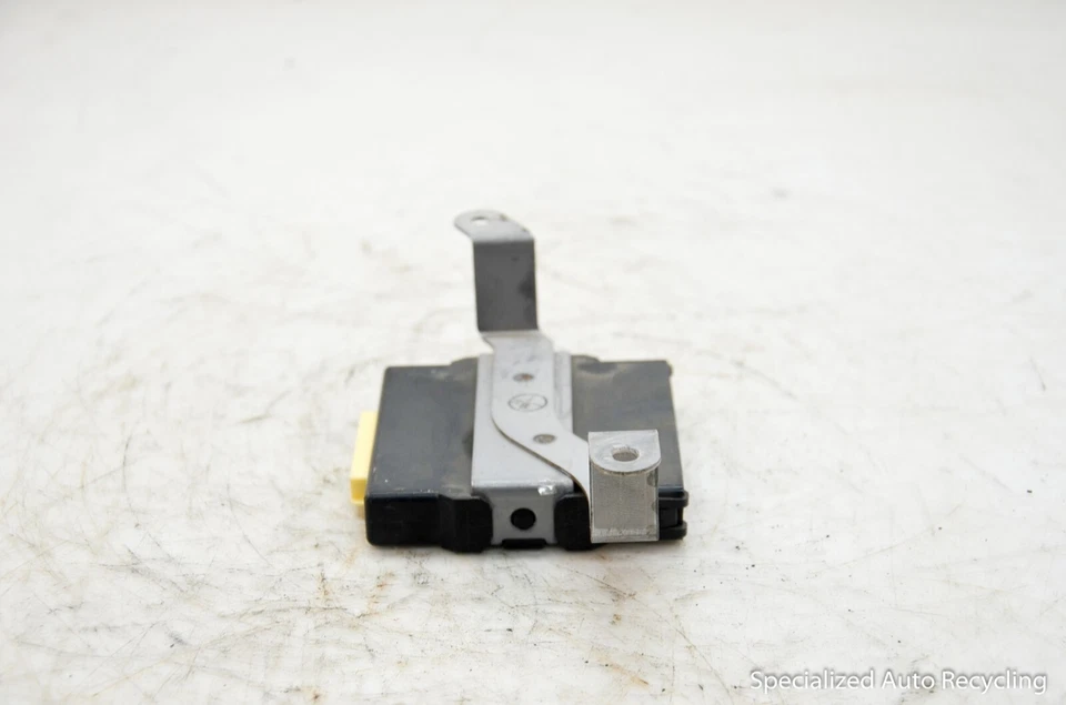 Módulo de caja de transferencia de control de chasis Toyota Venza 2011 #89630-73010 Foto 2 de 3