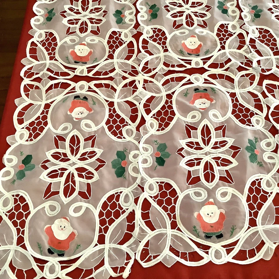 Christmas Place Settings White 10 w/Lace Santa Holly Embroidery  Red Appliqué - Image 2 of 4