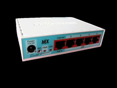 Router MikroTiK hEX (RB750Gr3) gebraucht mit Netzteil