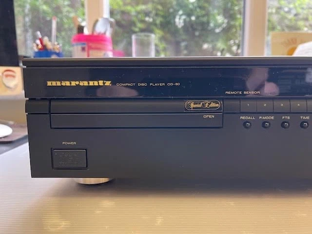 MARANTZ CD-60 'Special Edition' CD Player. Remote control DIG Output ,TDA1541A. - Image 2 of 4