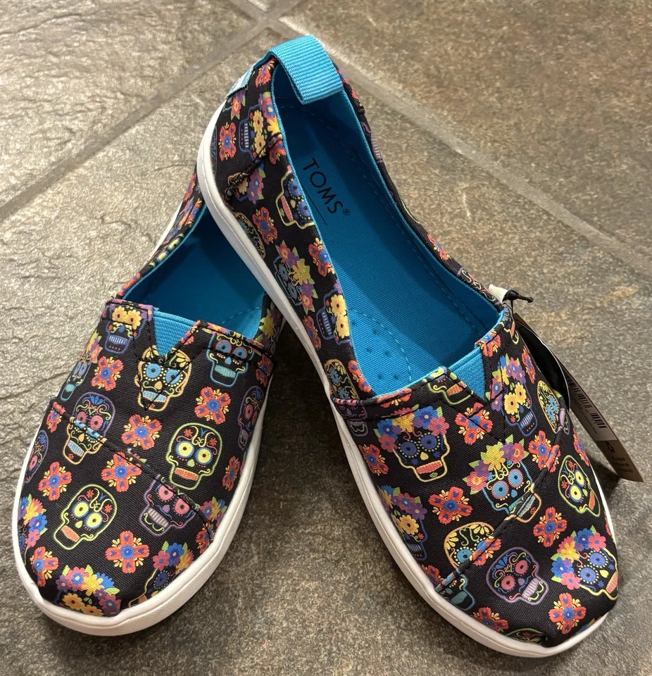 Sapatos TOMS Dia de los Muertos Glow-in-the-Dark Alpargata. Novo com etiquetas EUA 2.5 EU 34.5 - Imagem 2 de 4