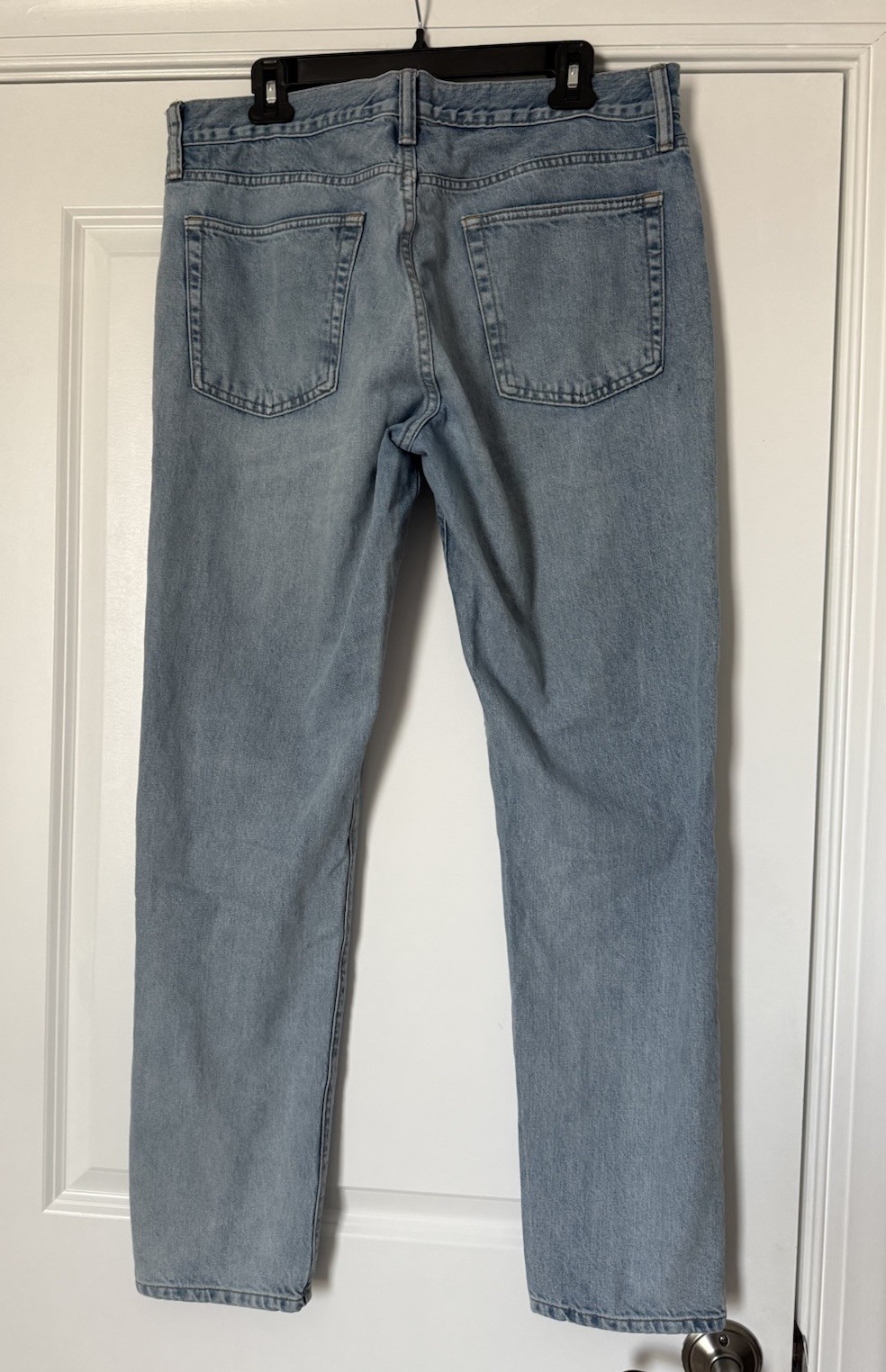 Gap Men Blue Jeans Straight Taper Denim Zipper Cotton Knees Holes Sz  34 X 32 